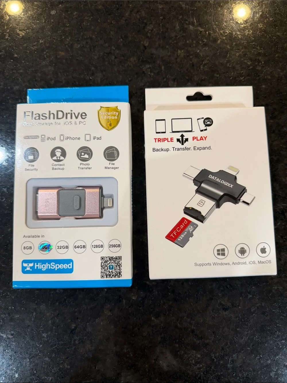 iPhone Flash Drive + Datalogixx 4-in-1 Card Reader Bundle NEW
